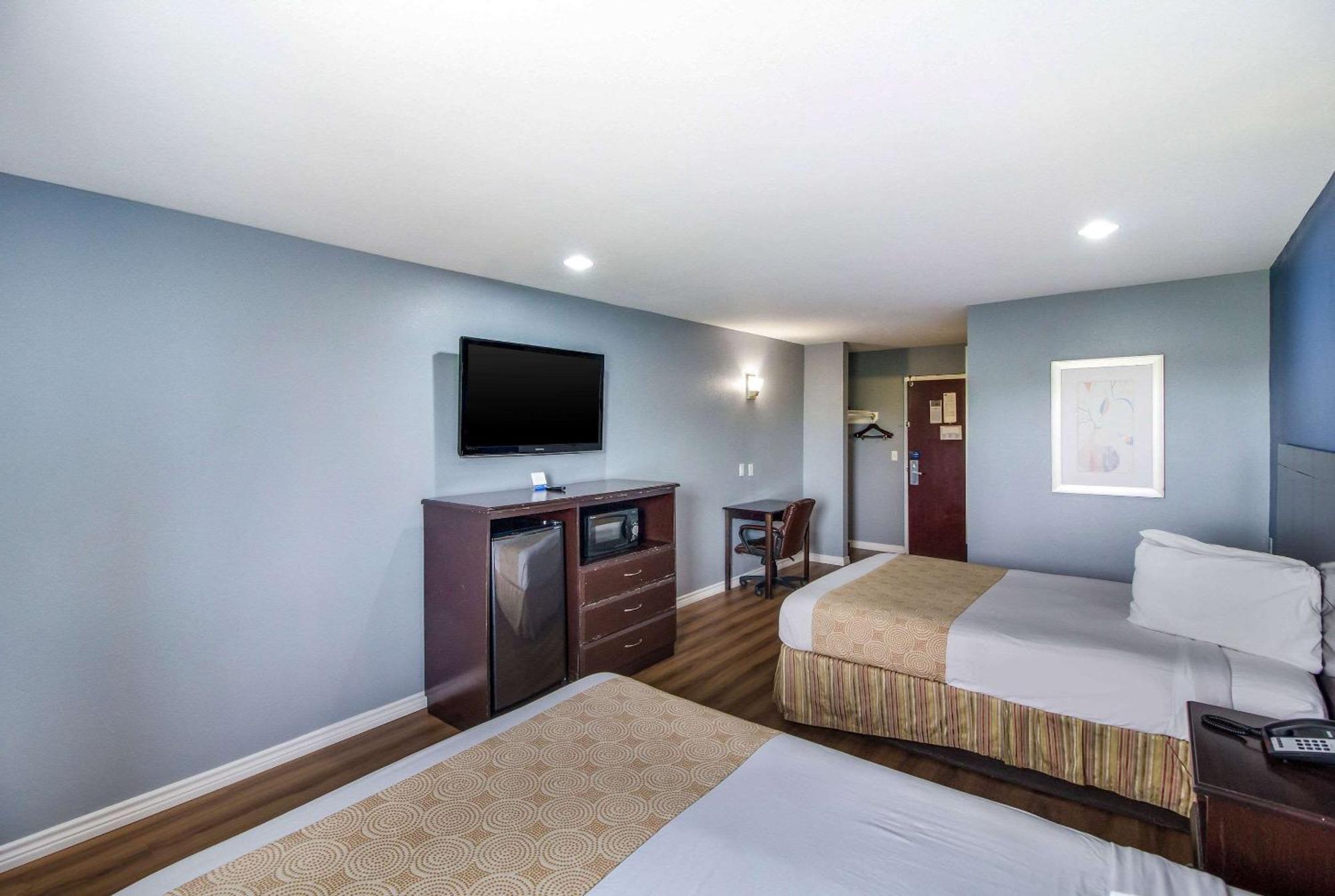 Rodeway Inn & Suites Port Arthur - Groves Bagian luar foto