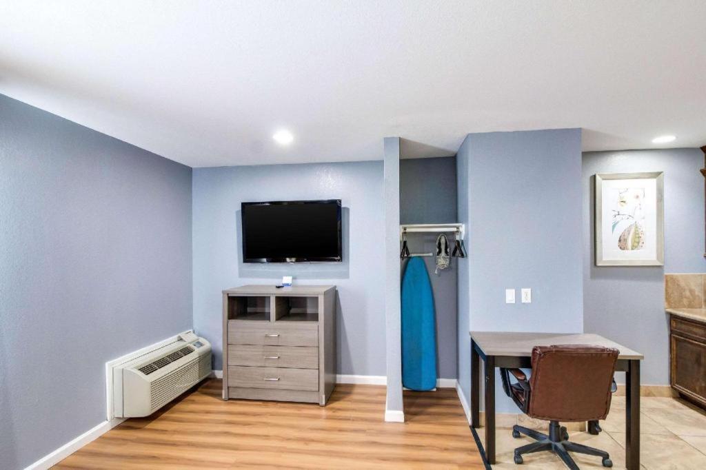 Rodeway Inn & Suites Port Arthur - Groves Bagian luar foto