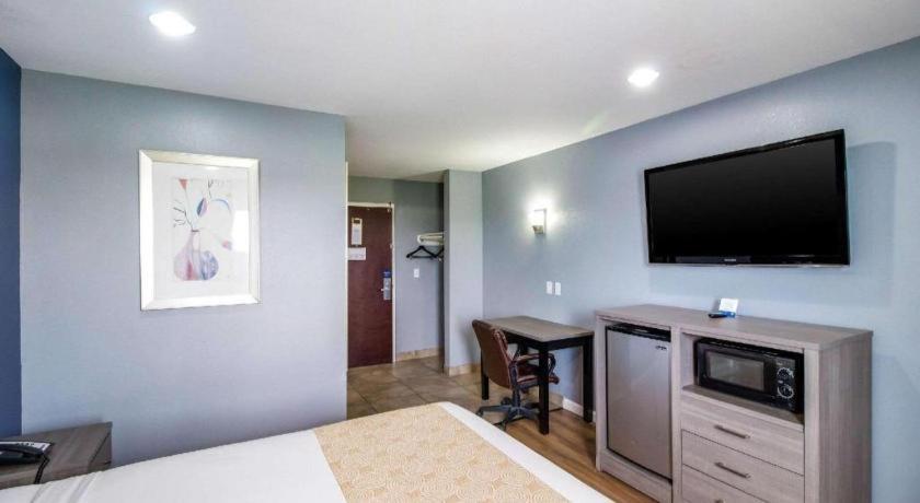 Rodeway Inn & Suites Port Arthur - Groves Bagian luar foto