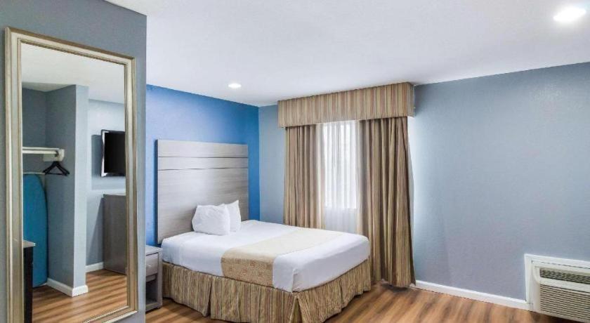Rodeway Inn & Suites Port Arthur - Groves Bagian luar foto