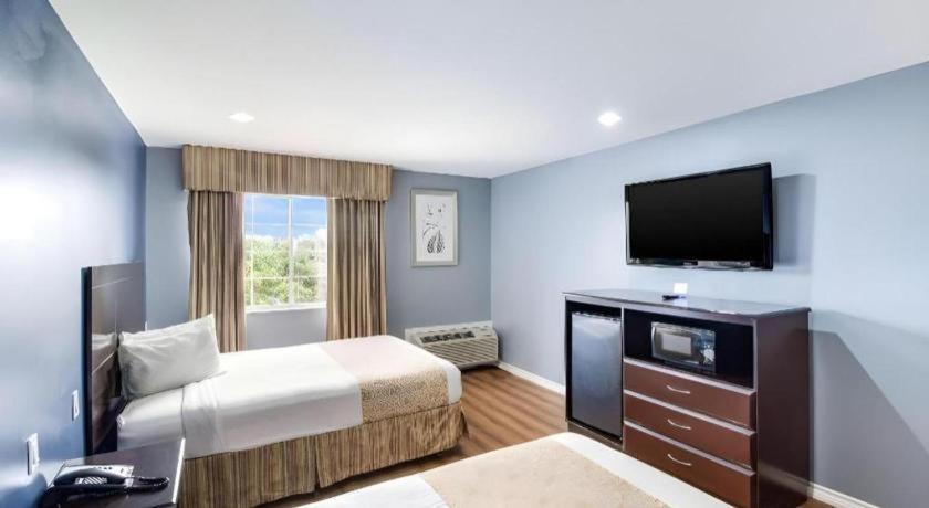 Rodeway Inn & Suites Port Arthur - Groves Bagian luar foto